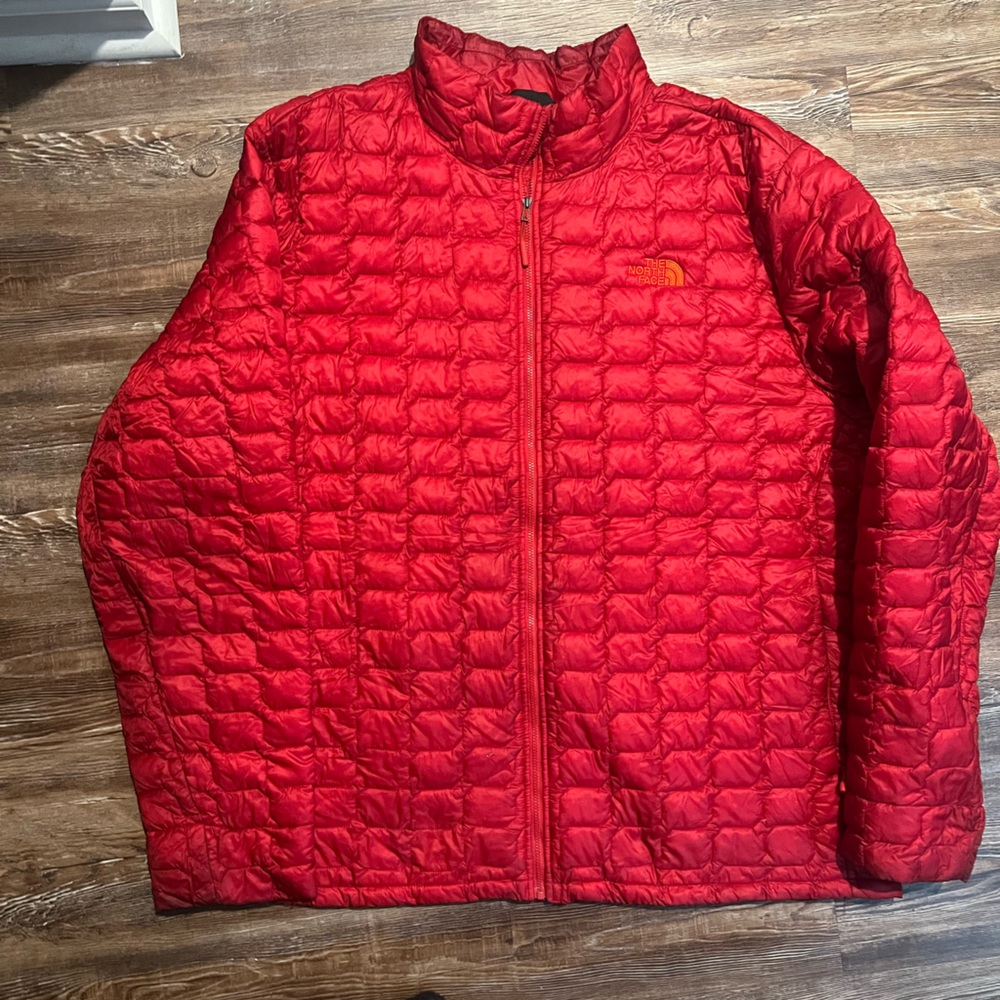 Men’s North Face Jacket size XXL (Red)
